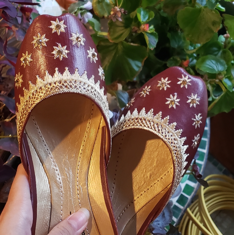 Maroon khusa(shoes)